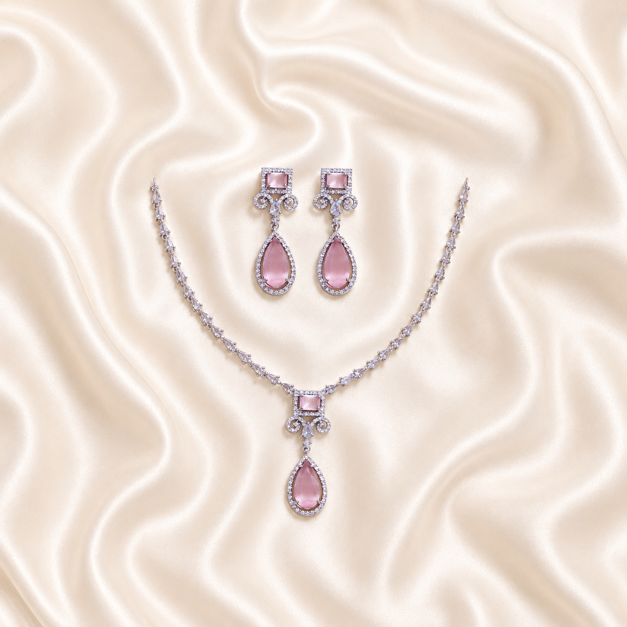 Elara Necklace Set