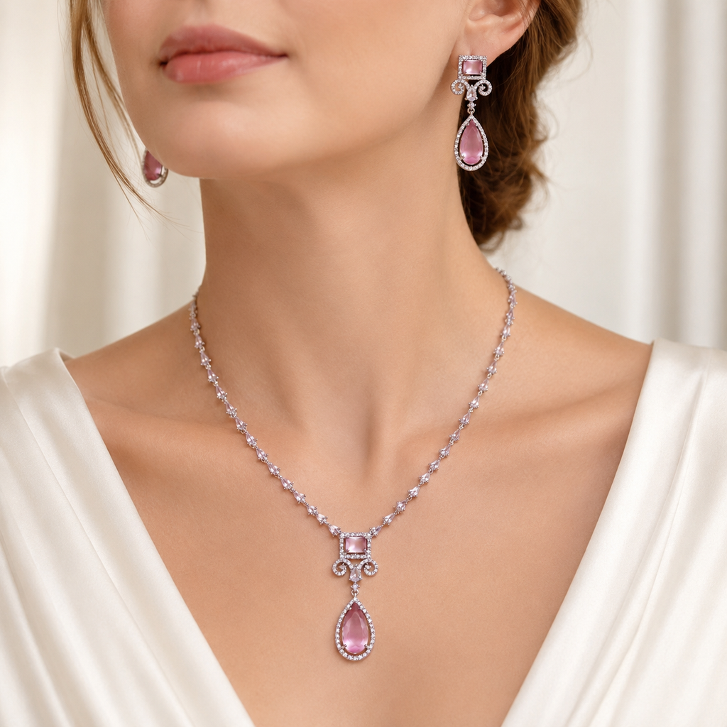 Elara Necklace Set