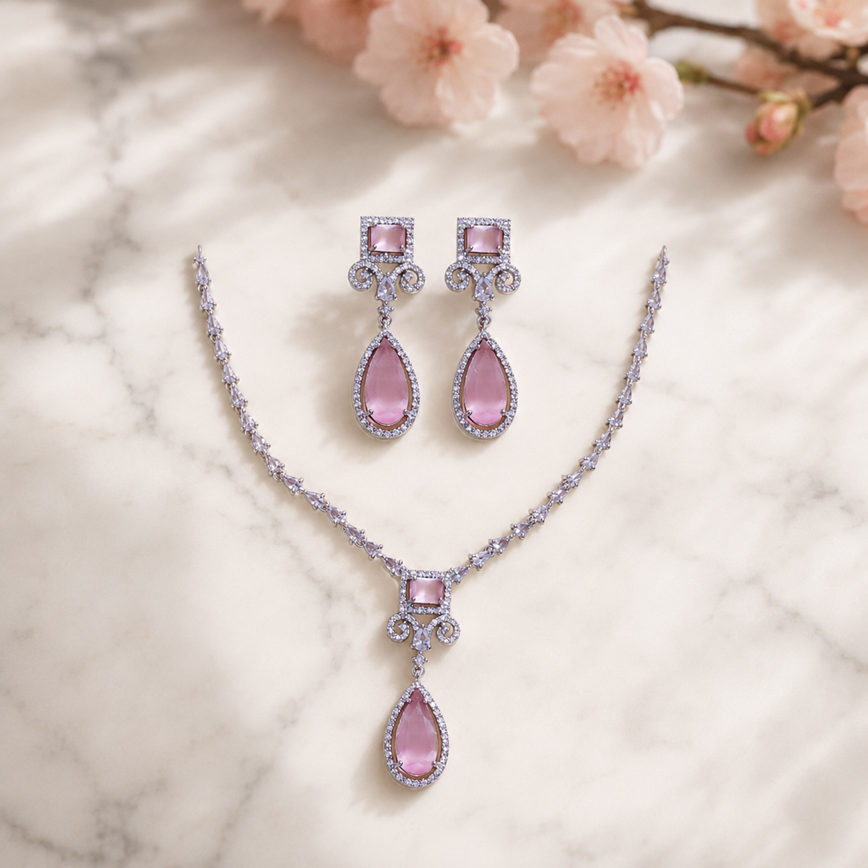 Elara Necklace Set